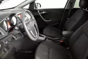 Opel  12