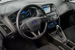 Ford  10
