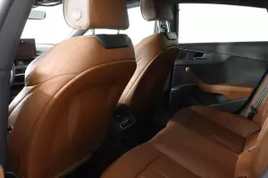 Audi  13