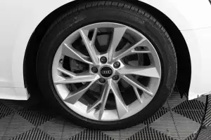Audi  6