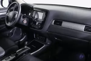 Mitsubishi  8