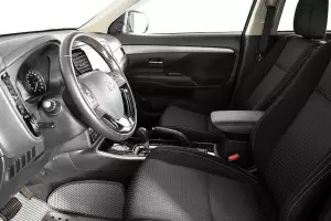 Mitsubishi  10