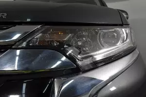 Mitsubishi  4