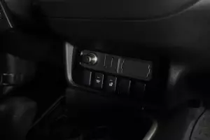Mitsubishi  7