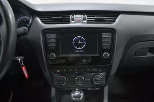 Skoda  8