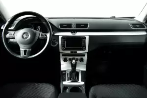 Volkswagen  6