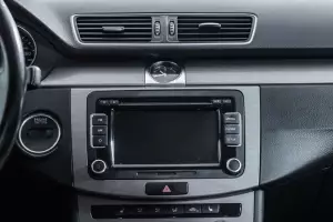 Volkswagen  9