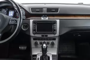 Volkswagen  10