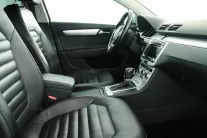 Volkswagen  8