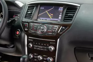 Nissan  13