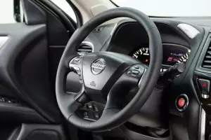 Nissan  7