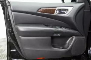 Nissan  8