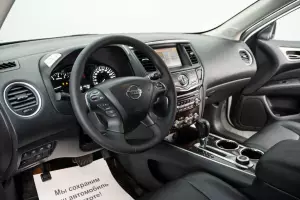 Nissan  9