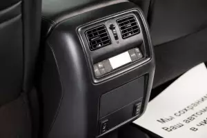 Nissan  15