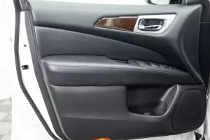 Nissan  11