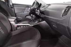 Kia  11