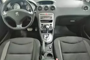 Peugeot  4