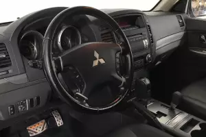 Mitsubishi  10