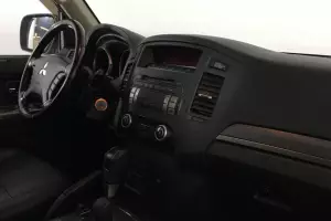 Mitsubishi  7