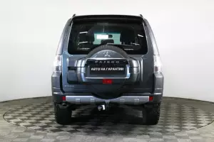 Mitsubishi  5