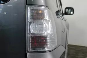 Mitsubishi  9