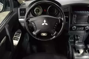 Mitsubishi  10