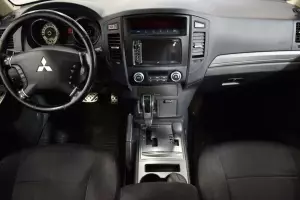 Mitsubishi  12