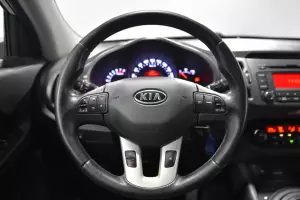Kia  8