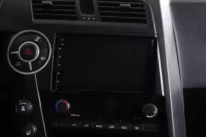 SsangYong  8