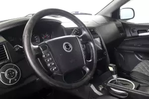 SsangYong  9