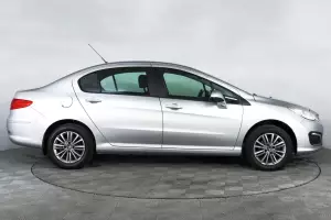 Peugeot  3