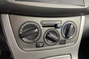 Nissan  5