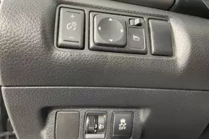 Nissan  6