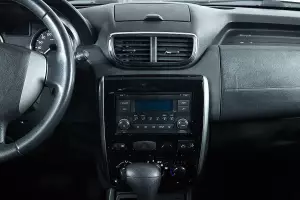 Nissan  10