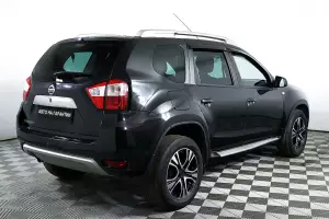 Nissan  4