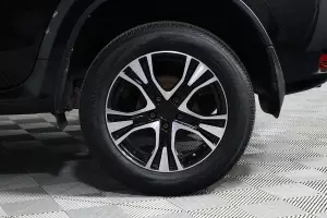 Nissan  7