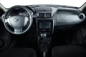 Nissan  8