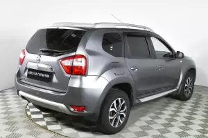 Nissan  4