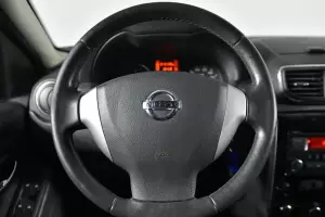 Nissan  6