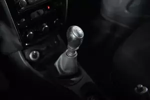 Nissan  8