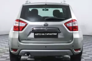 Nissan  5