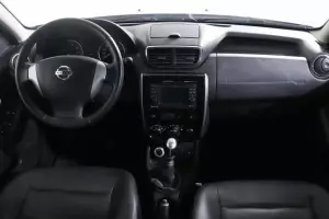 Nissan  6