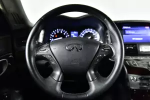 Infiniti  11