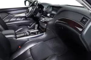 Infiniti  11