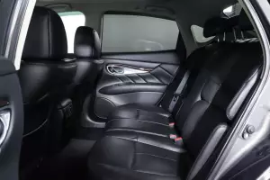 Infiniti  14