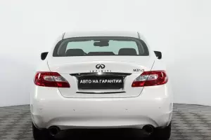 Infiniti  22