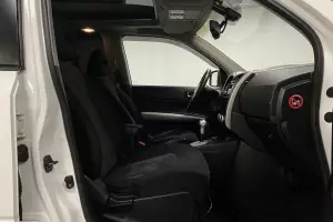 Nissan  11
