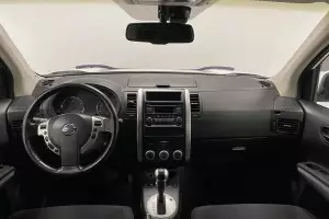 Nissan  8