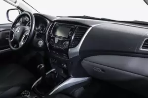 Mitsubishi  7