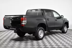 Mitsubishi  4